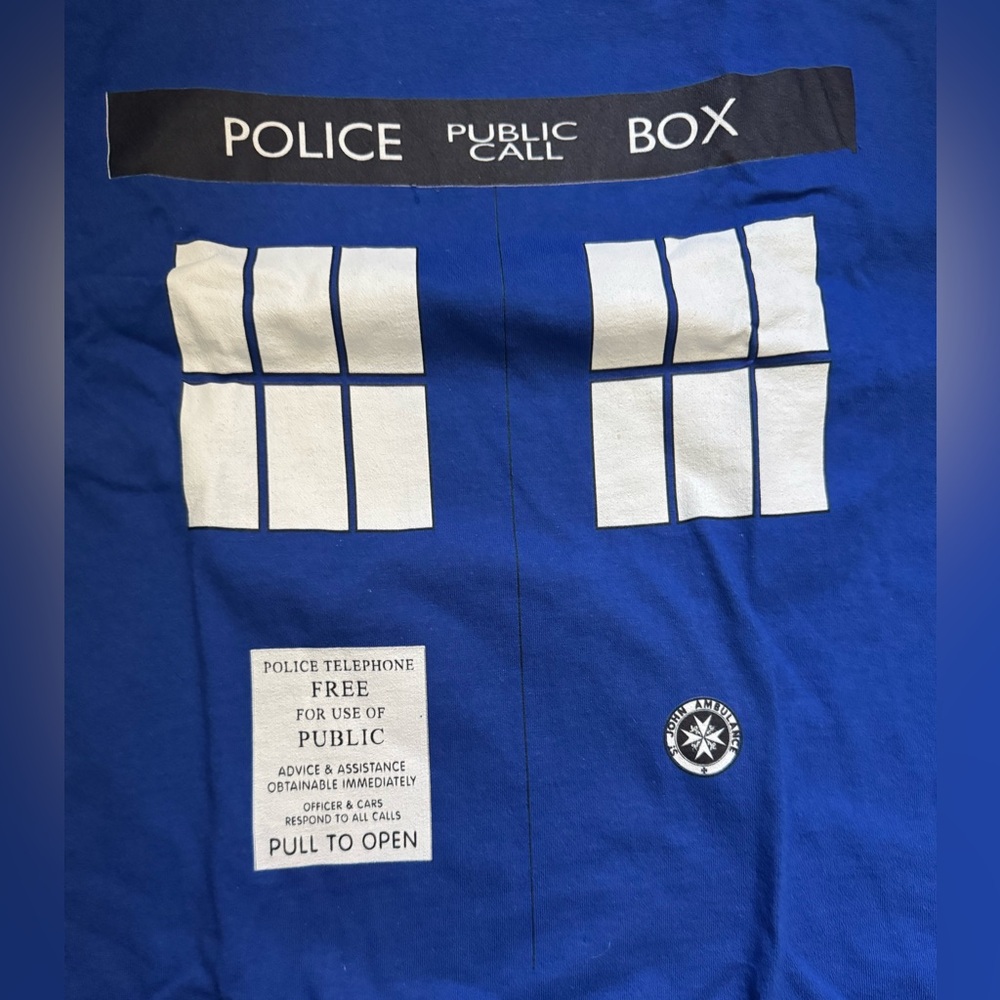 NWT teepublic tardis t shirt from doctor who - Picture 3 of 5